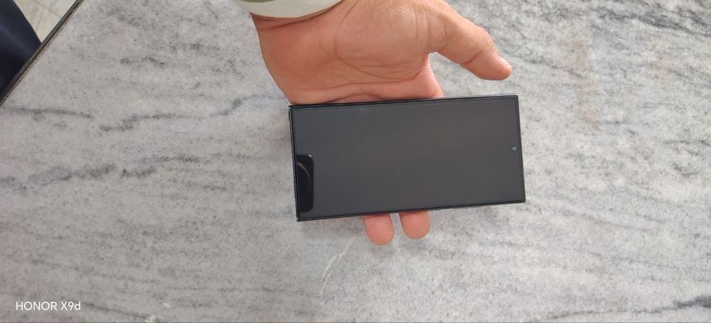 Samsung s 24 ultra xolati yangiday srocniga sotaman xotirasi 256 12