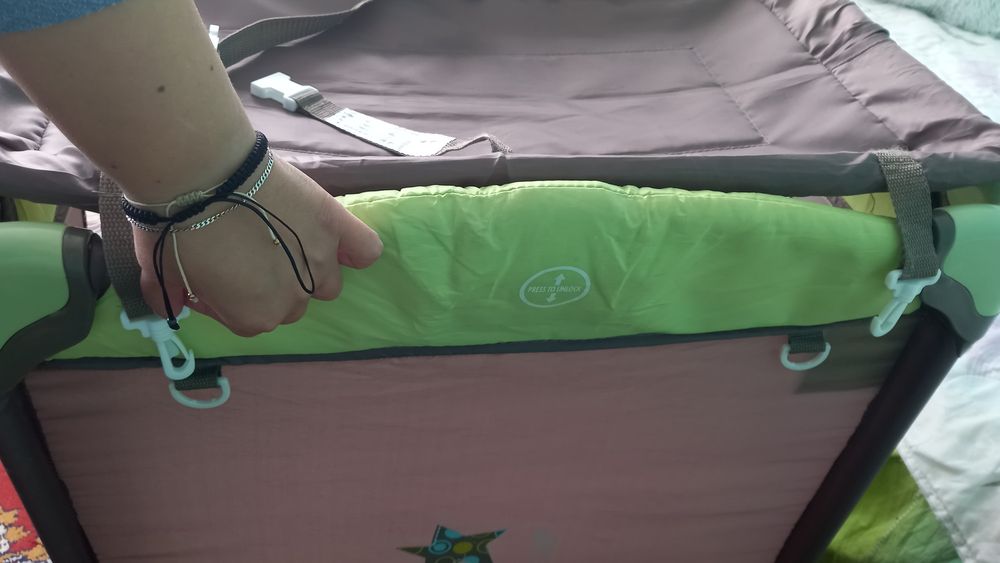 Бебешка сгъваема кошара