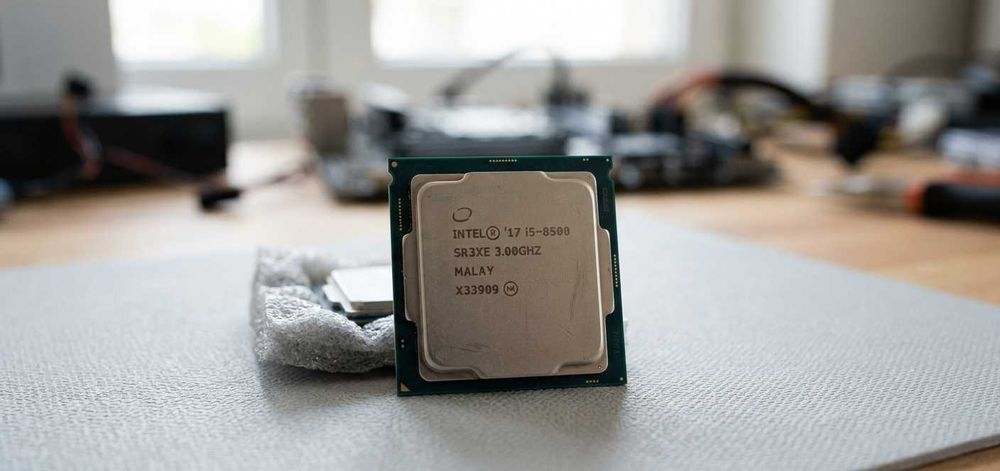 Intel i7-8700 și i5-8500 – Stoc disponibil, stare impecabilă