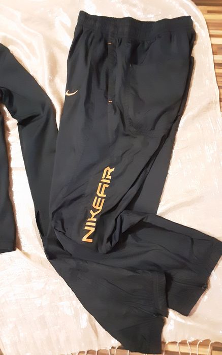 (S 128-137) NIKE оригинален екип