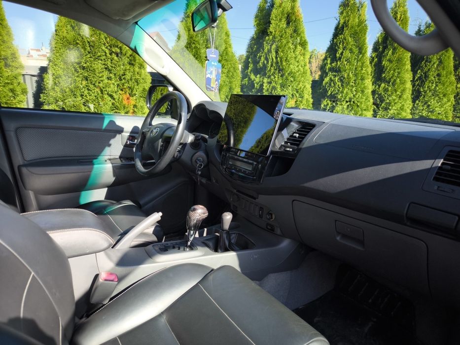 Toyota Hilux 3.0 D-4D automat