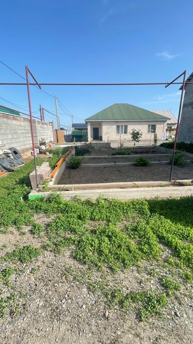 Продам двух этажный дом