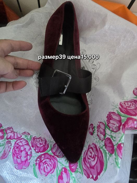 Продам обувь размер38.39.40