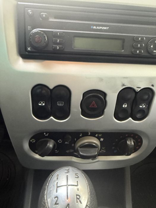 DACIA Logan 2010 — imagine 5