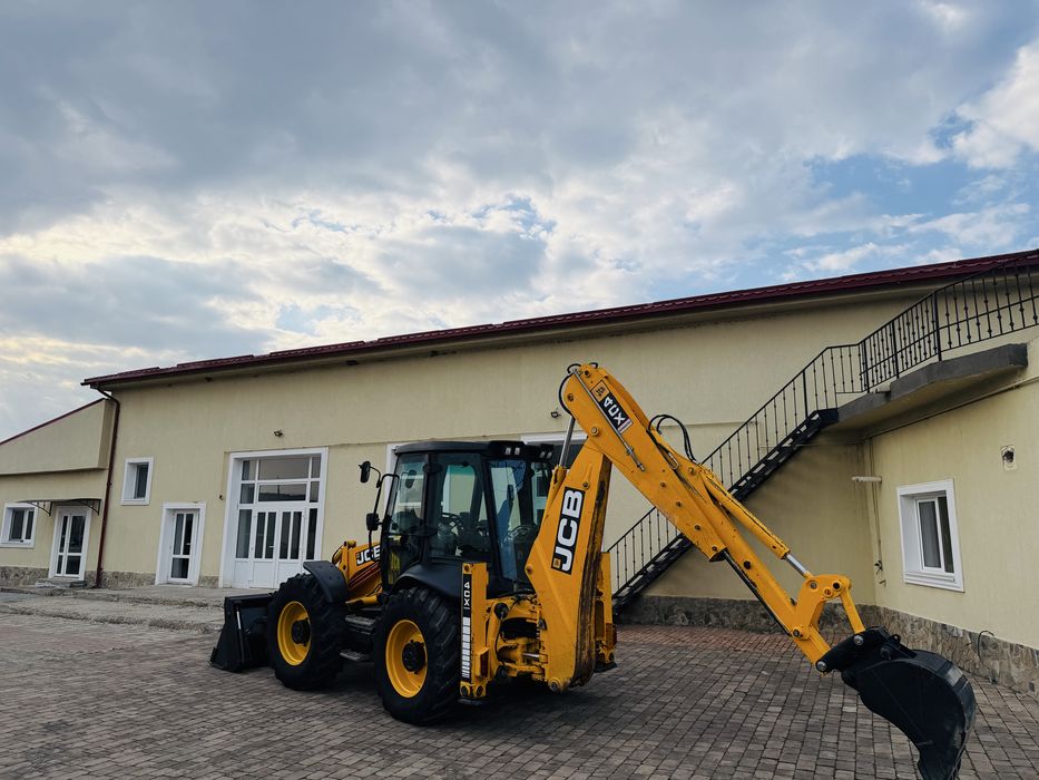 Buldoexcavator JCB 4 cx La Turbo ,an 2007 ,Ore 6700.IMPORT