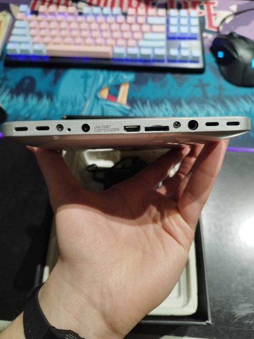 Elonex eTouch 700ET Android 1.6