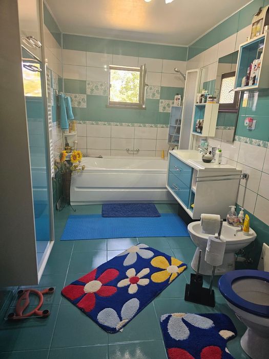 Vând casă + mașină comuna Oancea/ schimb cu apartament în județul Galați!Teren de 1900m2
