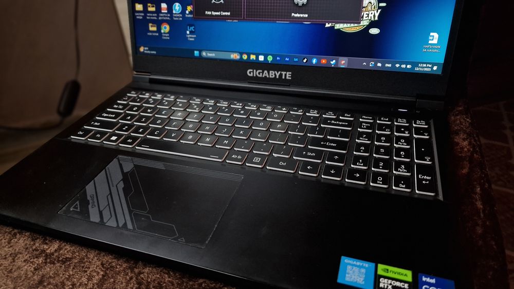 Геймърски Лаптоп GIGABYTE G5 KF