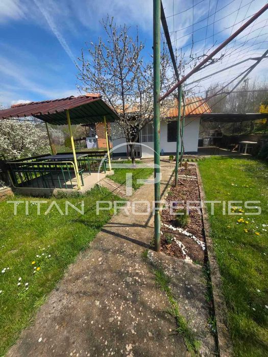 Къща за продажба в с.Друган