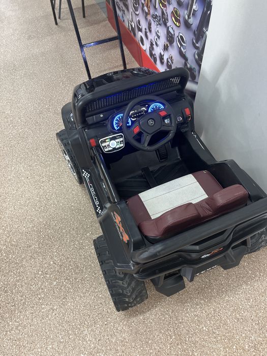 Продам детскую машину