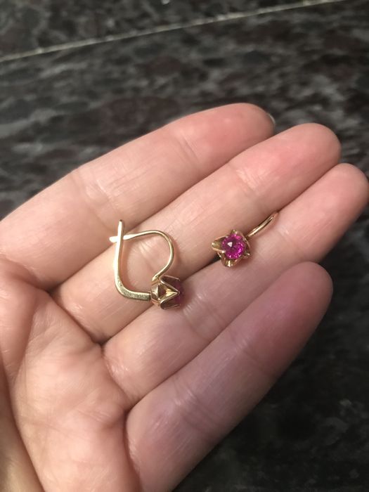 Серьги с рубином