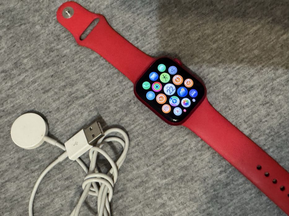 Apple watch serie 8 55mm red product