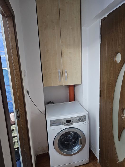 Inchiriez apartament Micalaca zona 100