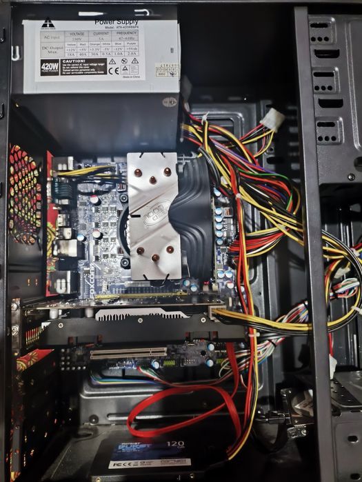 Продам игровую компьютер срочно