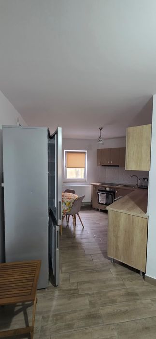 Inchiriez apartament cu 2 camere