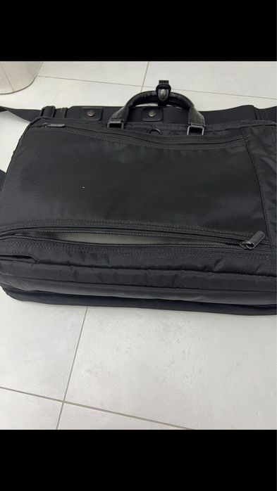 Vand geanta pentru laptop