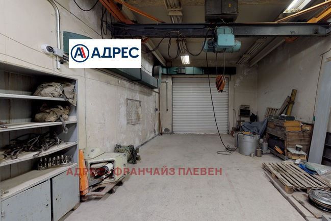 Продава се Склад в Плевен, Кайлъка - 6168 кв.м за 244 €/кв.м - Снимка #9