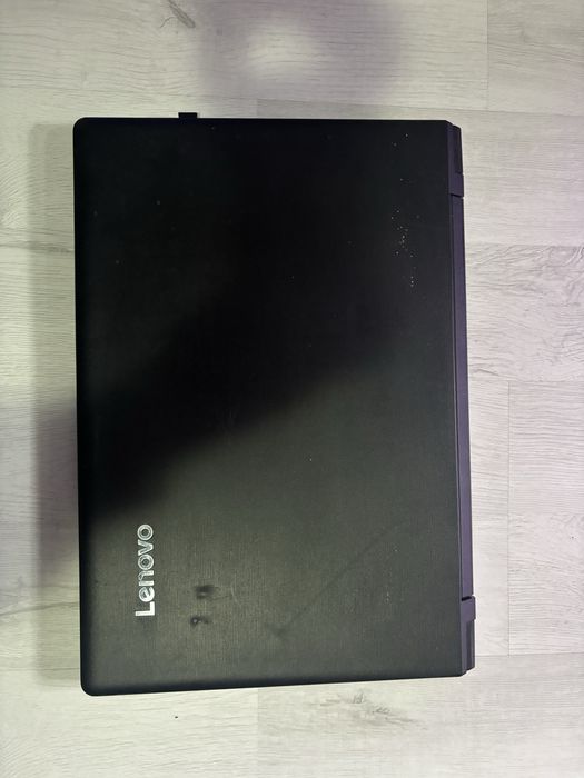 Vand laptop Lenovo