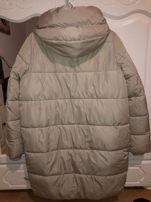 Geaca iarna RESERVED, femei, marime 34