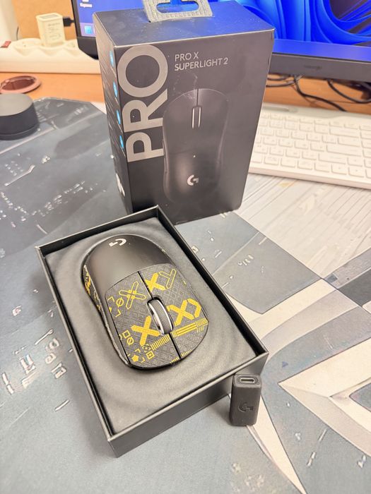 Игровая мышка Logitech G pro X Superlight 2