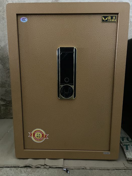 Сейф миталичиский разнобразный