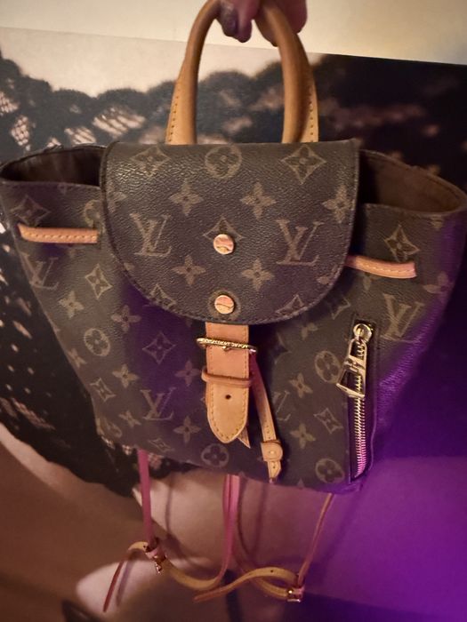 Rucsac LV, in conditie f buna