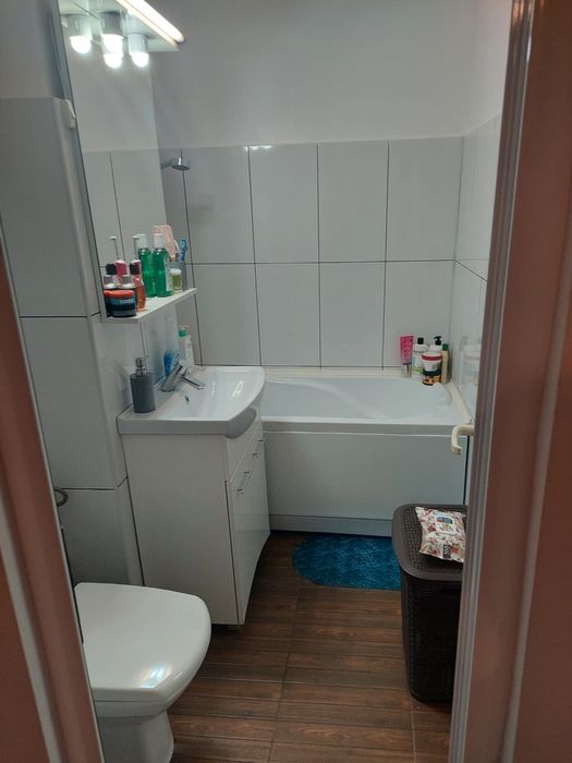 Inchiriez garsoniera strada Hipodrom. Pret 1200 roni