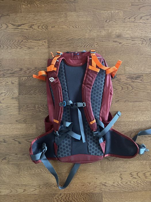 Rucsac Salomon 25L – stare impecabilă