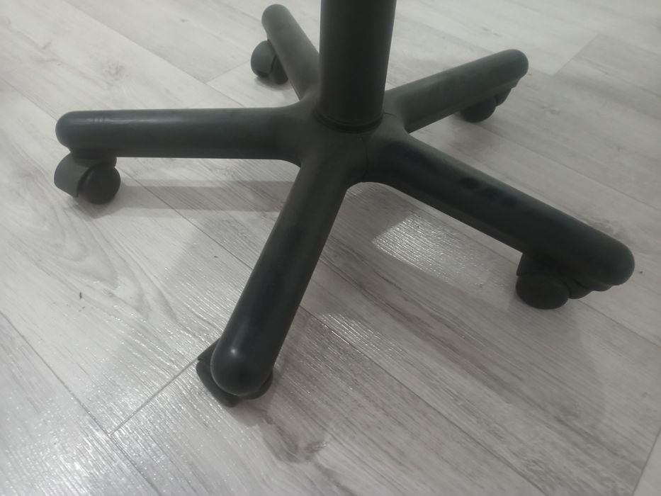 Продам кресло компьютерное