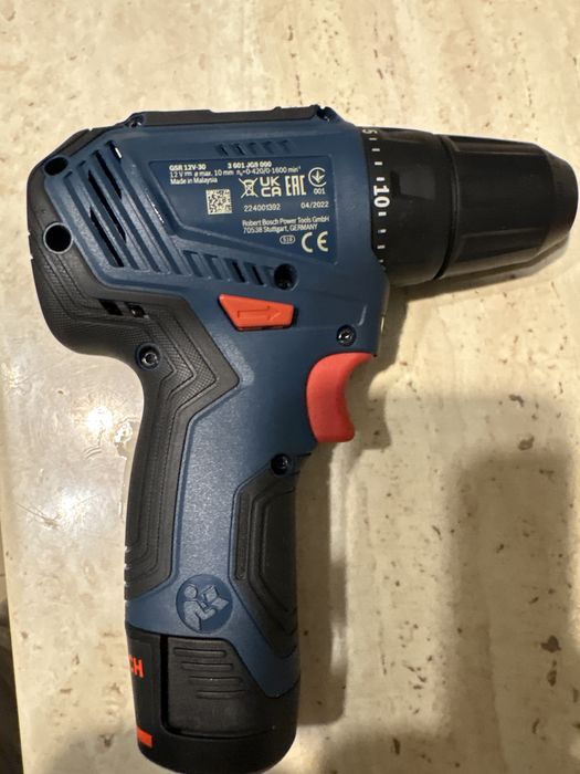 Продам шуруповерт Bosch GSR 12-30