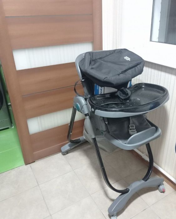 Стульчик для кормления.