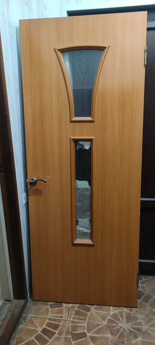 Продам межкомнатные двери