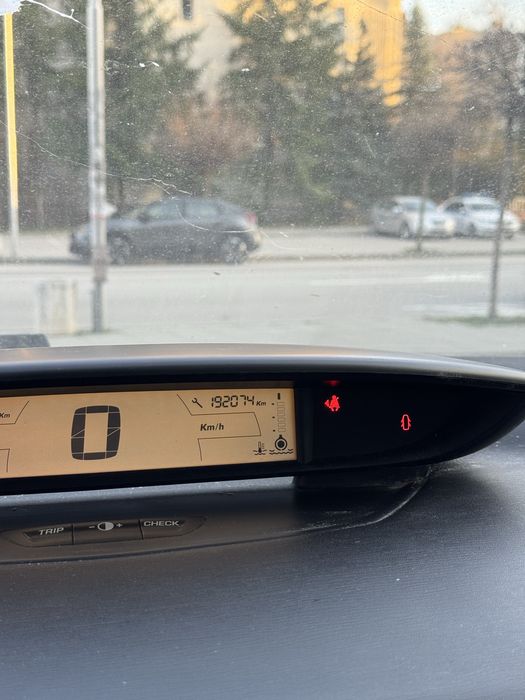 Citroen C4 2.0 HDI дизел 2005 година Ситроен Ц4 ръчка 138 коня