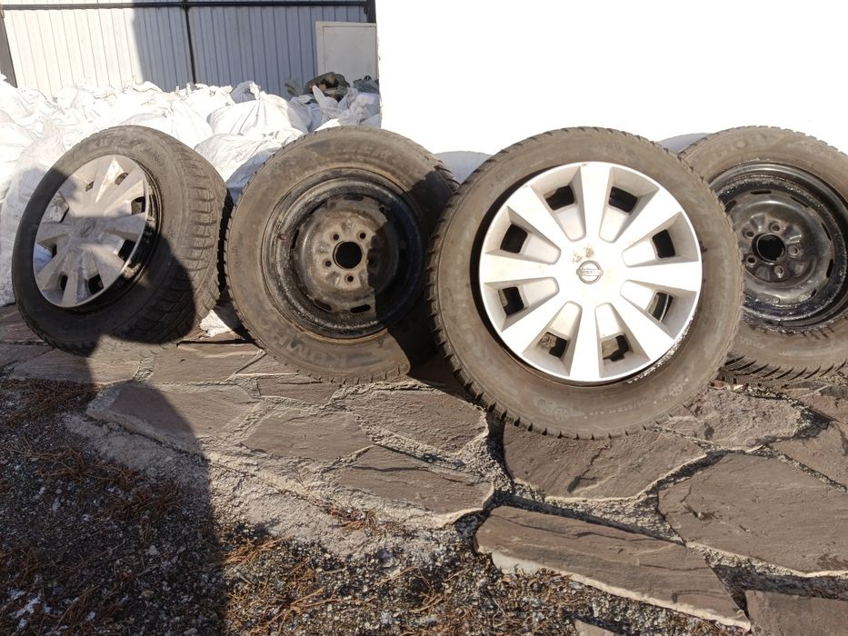 Продам шины в комплекте