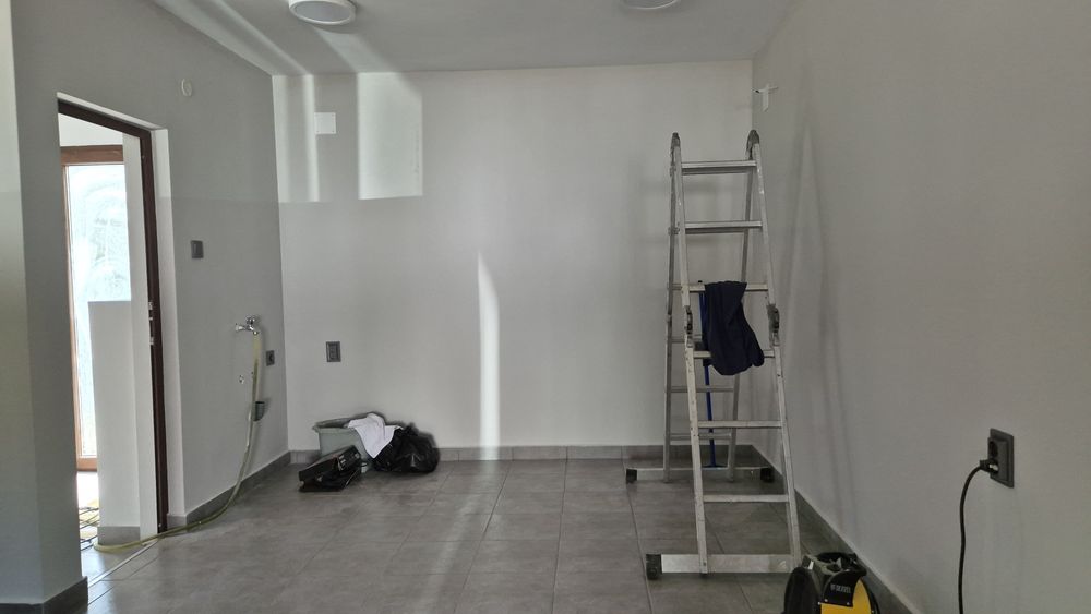 Дава се под наем Магазин в с. Свидня, Област София-област - 55 кв.м за 178.5 € - Снимка #2