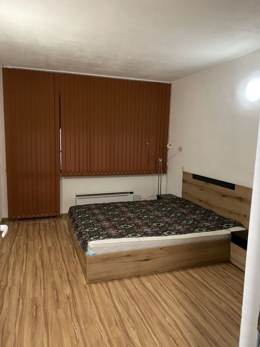 Дава се под наем Двустаен апартамент в Ямбол, Златен рог - 70 кв.м за 255 € - Снимка #5