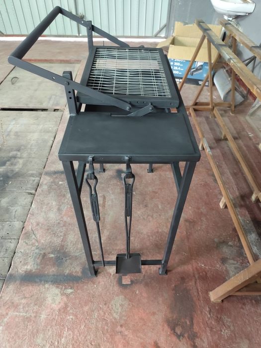 Мангал сатылады.