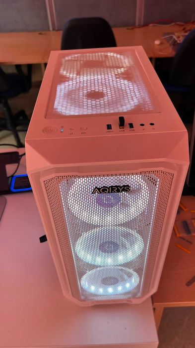 Vând PC Gaming i5-13500 + RTX 3070 | 32GB RAM | 1.5 TB SSD M2 + 1TB HDD Sata