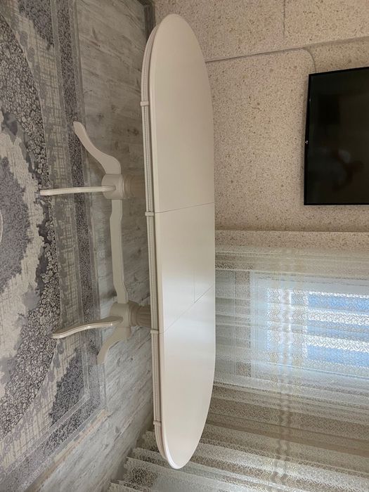 Стол раздвижной , белый