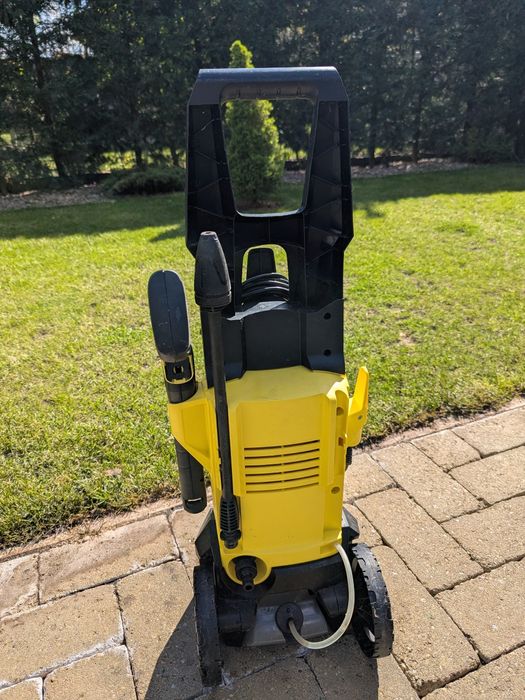 Aparat de spalat cu presiune Karcher K 3 Car & Home defect