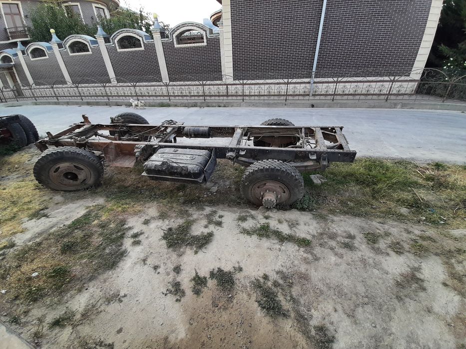 Продается зил  очен хороши состаяние