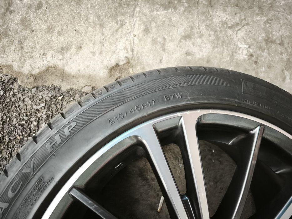 17" 2броя Оригинални алуминиеви джанти за Subaru.