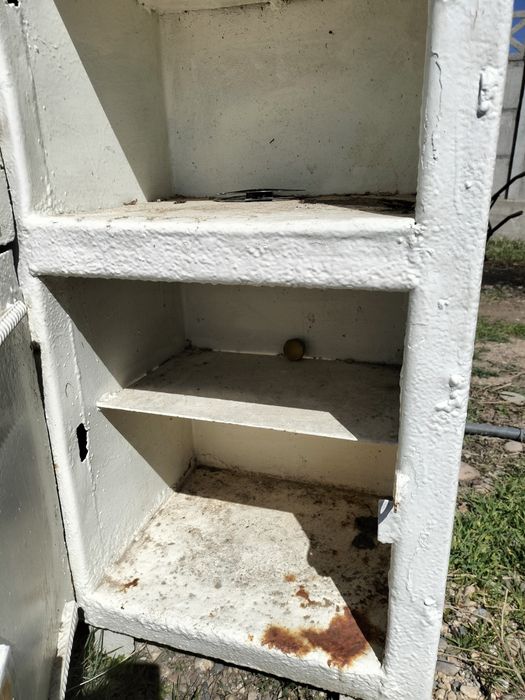 Продам сейф металлический двойные стенки