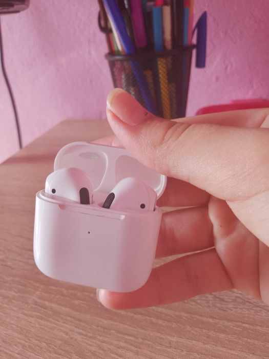 Оригинални слушалки на Apples