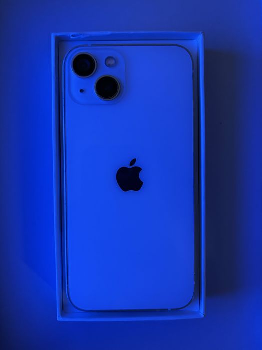 iPhone 13 White Product