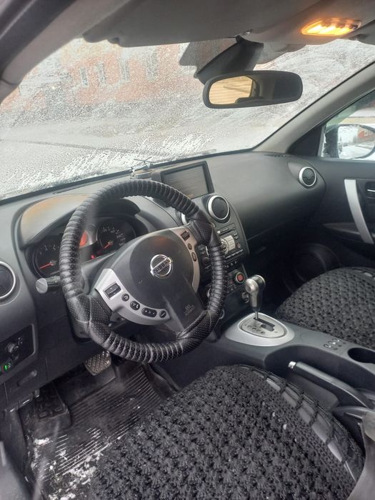 Продам машину срочно