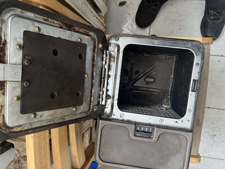 Продается минихолодильник coolbox для делики