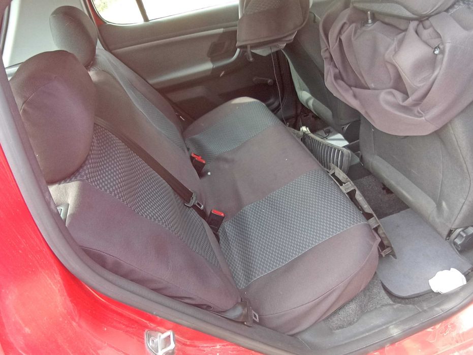 Шкода Фабиа / Skoda Fabia 1.2i - На части