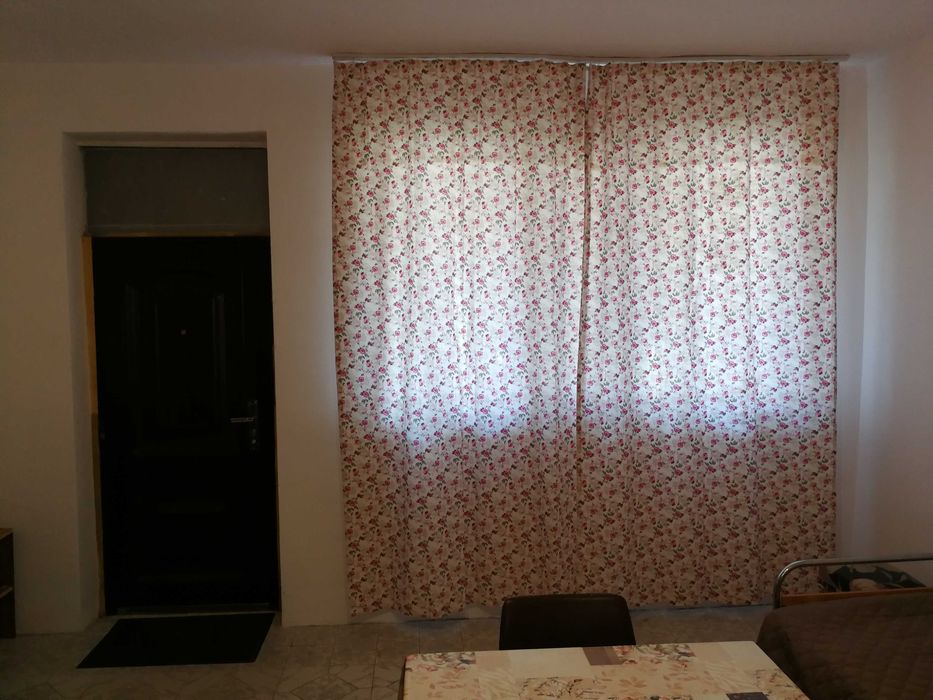 Дава се под наем Едностаен апартамент в Благоевград, Грамада - 35 кв.м за 91.8 € - Снимка #4