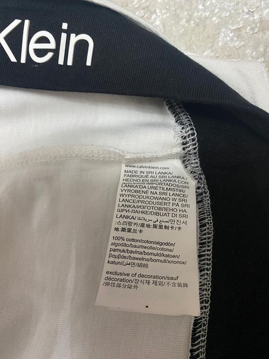 Vand tricou nou de barbati Calvin Klein